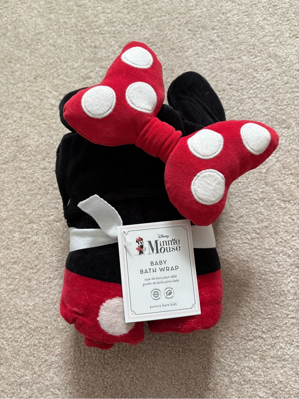 Pottery Barn Kids Minnie Mouse Baby Bath Hooded Towel in Red, Black & White